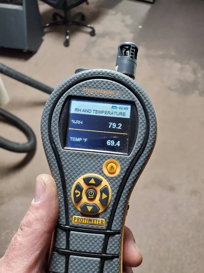 Moisture meter humidity assessment for Fire & Smoke Damage Restoration in Bremen